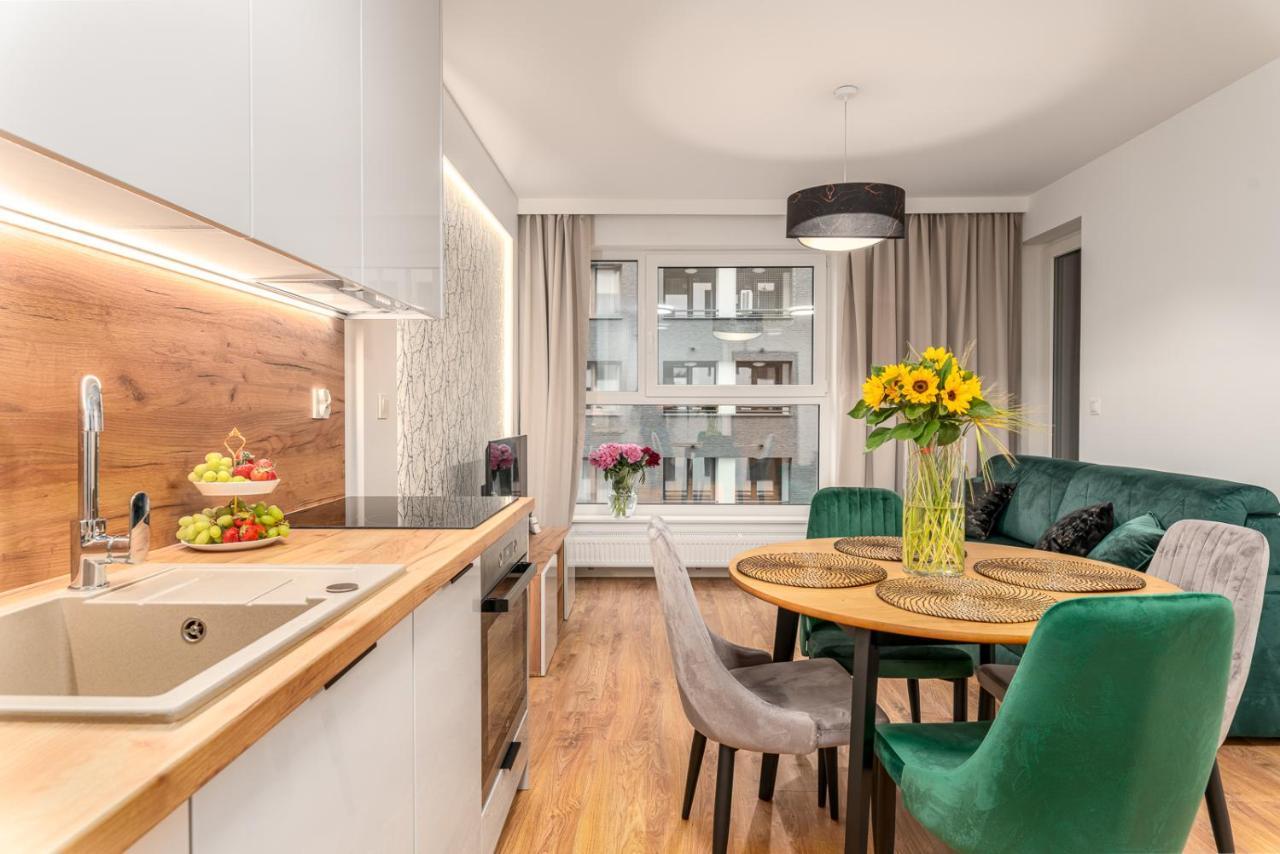 Star4You II Apartments ヴロツワフ エクステリア 写真