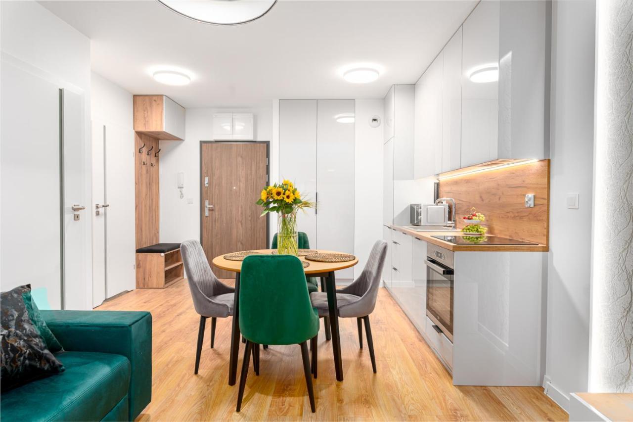 Star4You II Apartments ヴロツワフ エクステリア 写真
