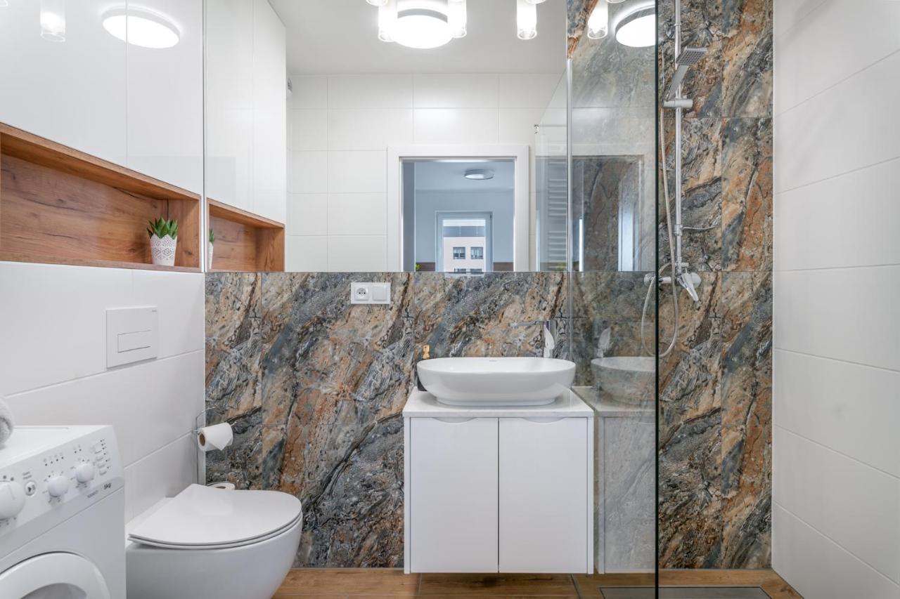 Star4You II Apartments ヴロツワフ エクステリア 写真